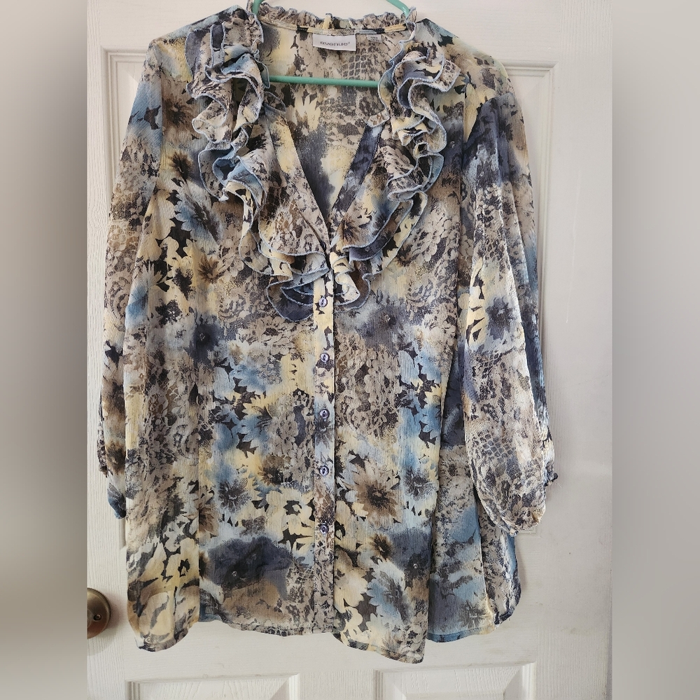2/15 TOPS Avenue Ruffled Floral Blouse - Blue and Cream